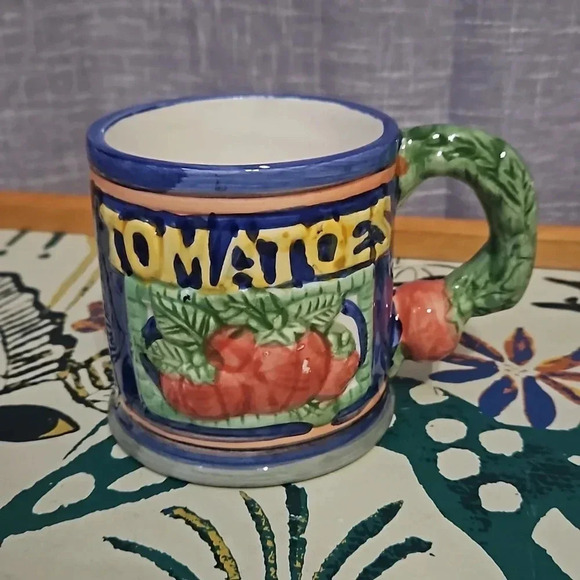 TOMATOES MUG - Picture 1 of 7